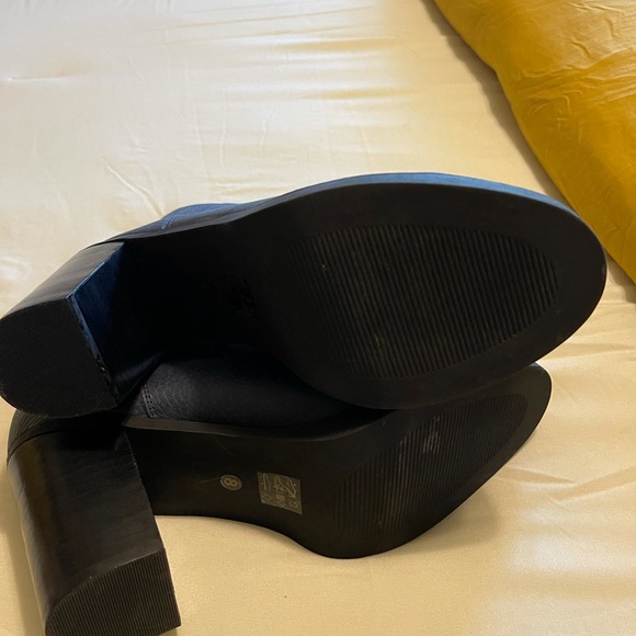 Sole Society boots - Picture 2 of 4